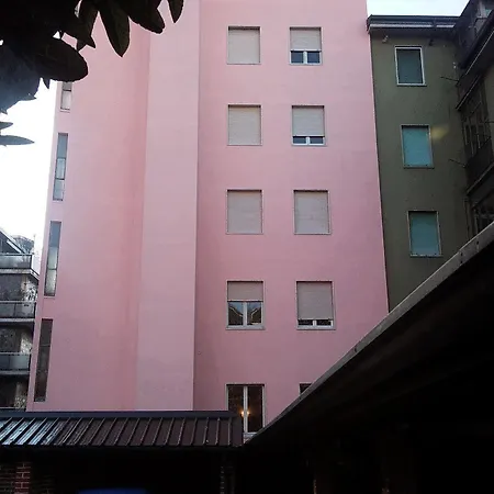 Bristol Hotel 2*